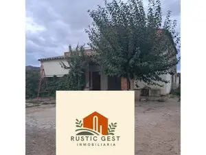 Casa con Terrenp en Fraga    HUESCA